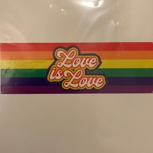 Pride banner - love is love - NWT